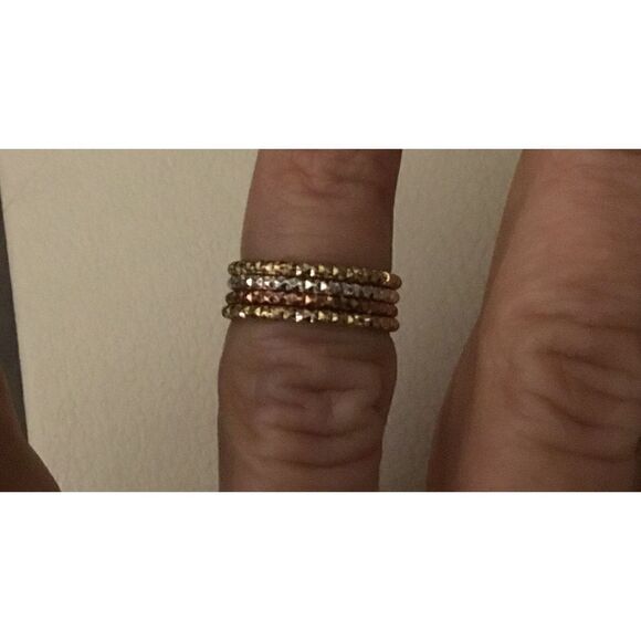 Sparkling Diamond Cut Tri-Color Gold Band Ring Set Sz 6 - Picture 2 of 2